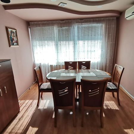 Central Apartment Targovishte المظهر الخارجي الصورة